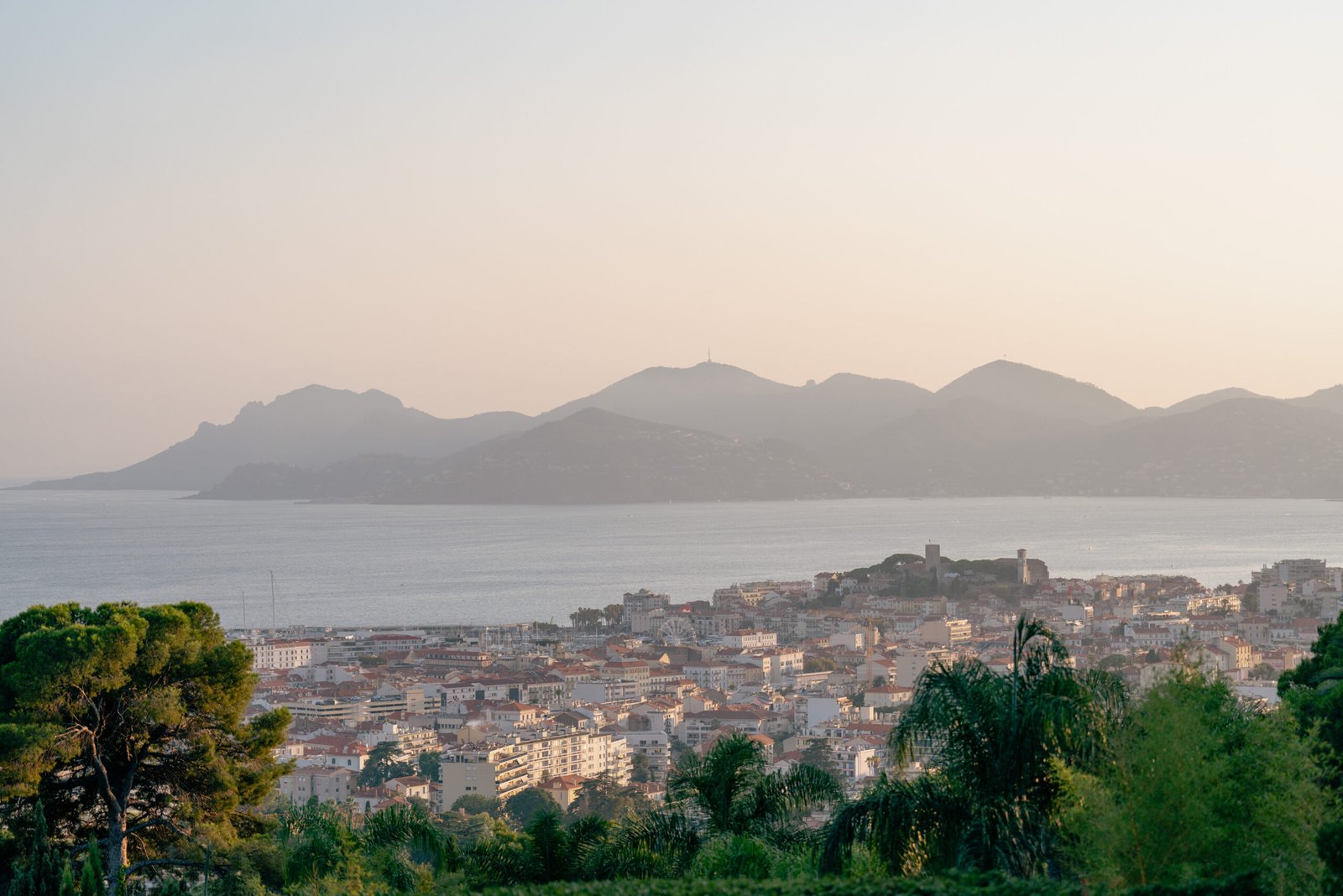 spacevisuals_Cannes_Agence_Production_Audiovisuelle Notre histoire_à propos_spacevisuals_cannes